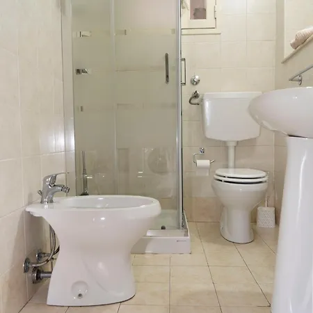 Intera Casa Indipendente Vicino Al Centro Di Catania