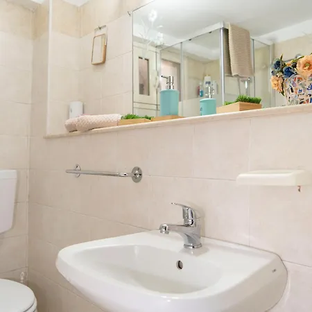 Intera Casa Indipendente Vicino Al Centro Di Apartment Catania