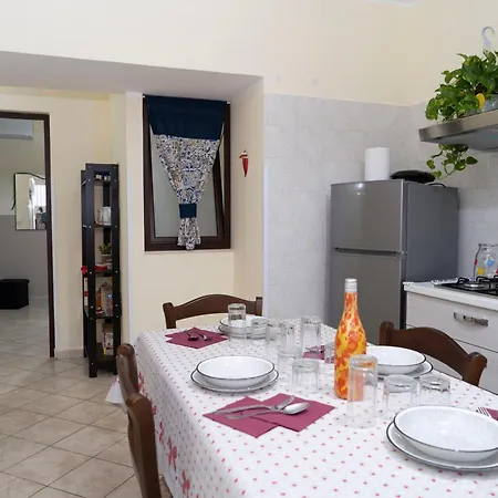 Intera Casa Indipendente Vicino Al Centro Di Catania
