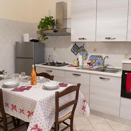 Intera Casa Indipendente Vicino Al Centro Di Apartment *